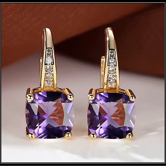 Jewelry - NEW 14K GOLD PURPLE AMETHYST SQUARE DROP EARRINGS